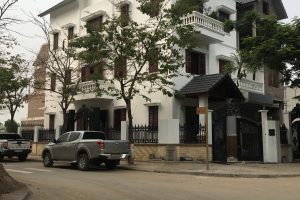 Thi công biệt thự 3 tầng 1 tum tân cổ điển đẹp sang trọng, ấn tượng tại Hà Đông-Hà Nội MSHĐ1101